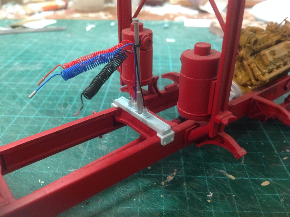 AUSLOWE Truck Part SUSIE COILS POGO & BITS GENERIC SCALE M46