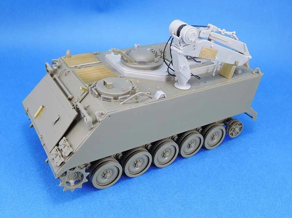 Legend Productions 1/35 M113 Fitter Conversion set (for 1/35 M113s)