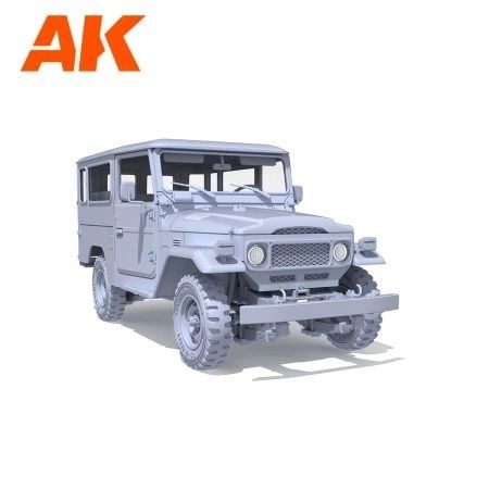 AK 1:35 FJ43 Toyota Land Cruiser with hard top