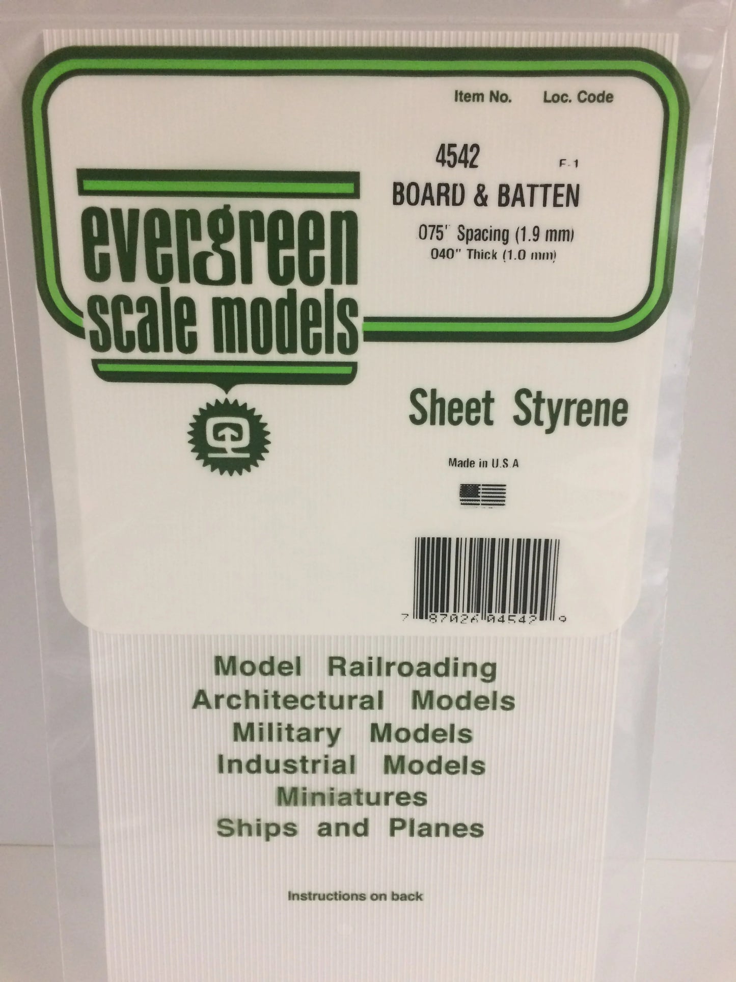 Evergreen White Polystyrene 0.075"(1.9mm) Board N Batten Siding 0.040" / 1.0mm x 35cm (1pce) 4542