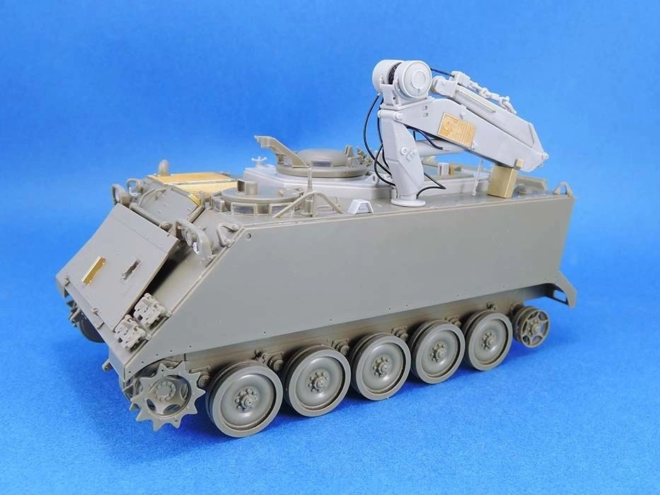 Legend Productions 1/35 M113 Fitter Conversion set (for 1/35 M113s)