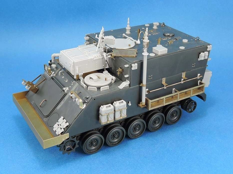 Legend Productions 1/35 IDF M577 Mugaf Late Conversion set (for Tamiya)