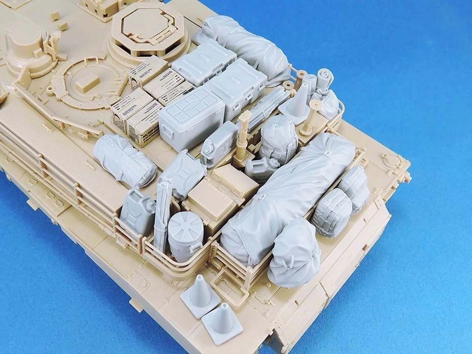 Legend Productions 1/35 M1A2 Stowage set S2