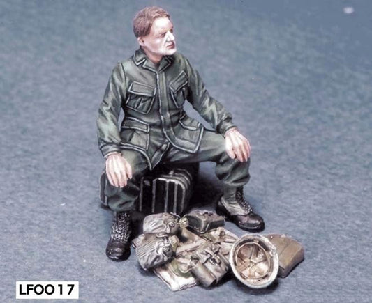 Legend Productions 1/35 US Soldier at Rest #2 (Vietnam)